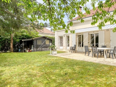 Vente maison 8 pièces 165 m² Chatou (78400)