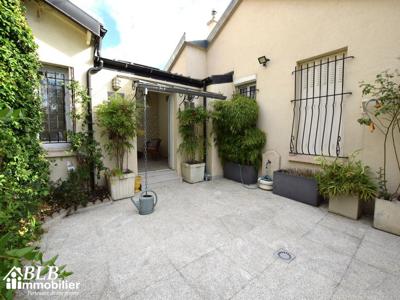 4 room luxury House for sale in Colombes, France