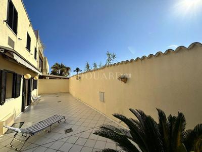 Appartement de luxe 2 chambres en vente à Menton, Provence-Alpes-Côte d'Azur