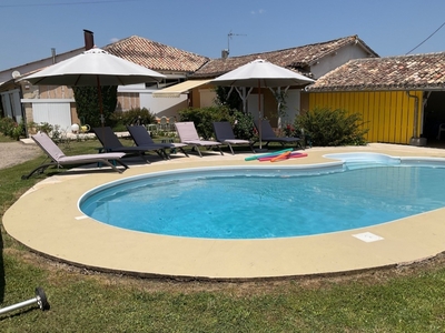 Proche Dordogne - Superbe villa 5 chambres avec piscine et jardin - Pétanque, vélos, ping-pong