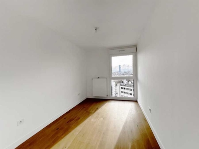 A LOUER VIDE - BEAU 5 PIECES DE 132,6 M2 - APPARTEMENT NEUF - BELLE TERRASSE