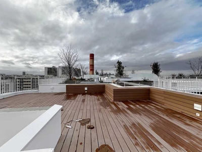 A LOUER VIDE - BEAU 6 PIECES DE 123,5 M2 - APPARTEMENT NEUF - GRANDE TERRASSE DE 90M2 - 9EME ETAGE