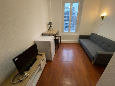 Location meublée appartement 1 pièce 15 m²