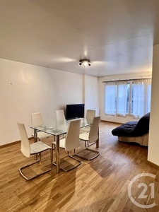 Location meublée appartement 3 pièces 64.79 m²