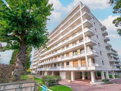 Vente appartement 5 pièces 150.78 m²