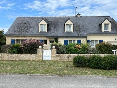 Vente maison 10 pièces 164 m²