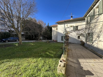 Vente maison 10 pièces 237 m²