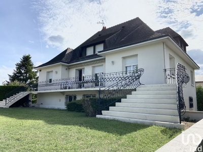 Vente maison 10 pièces 250 m²