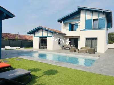 Vente maison 5 pièces 166 m²