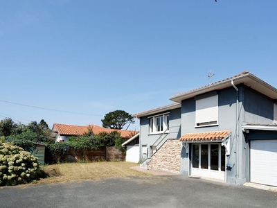 Vente maison 5 pièces 182 m²