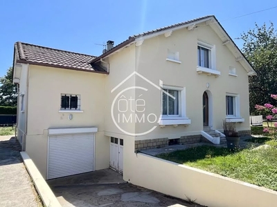 Vente maison 6 pièces 146 m²