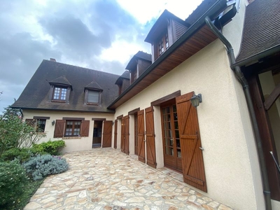 Vente maison 6 pièces 255 m²