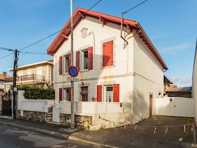 Vente maison 7 pièces 160 m²