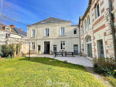 Vente maison 8 pièces 300 m²