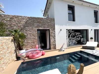 Vente villa 4 pièces 117 m²