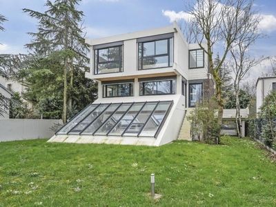 Villa de luxe de 11 pièces en vente Le Perreux-sur-Marne, France