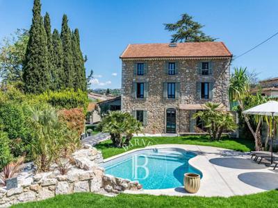 Maison de luxe de 5 chambres en vente à Mougins, France