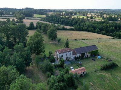 13 room exclusive country house for sale in Bussière-Poitevine, France