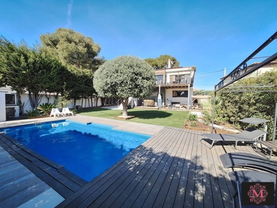 Maison de 5 chambres de luxe en vente à Sausset-les-Pins, Provence-Alpes-Côte d'Azur