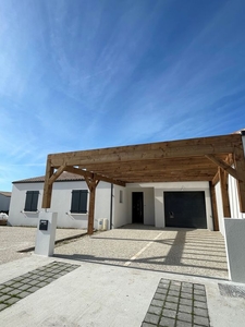 Maison de luxe 4 chambres en vente à Dompierre-sur-Mer, France