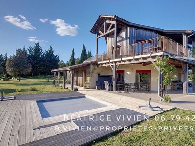 Maison de luxe de 4 chambres en vente à Plazac, France