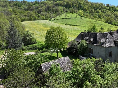 Vente maison 5 pièces 133 m² Clairvaux-d'Aveyron (12330)