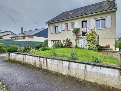 Vente maison 6 pièces 105 m² Mayenne (53100)