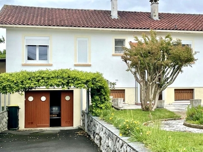 Vente maison 6 pièces 130 m² Orthez (64300)