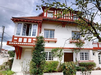 Vente maison 7 pièces 197 m² Gournay-sur-Marne (93460)