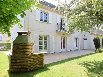 Vente maison 8 pièces 166 m² Saint-Rémy-Lès-Chevreuse (78470)