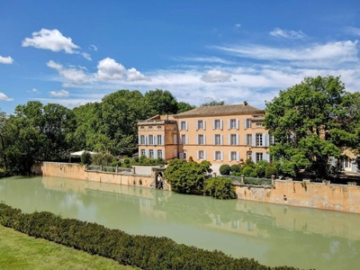 Villa de luxe de 27 pièces en vente Lambesc, Provence-Alpes-Côte d'Azur