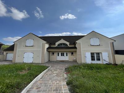 Maison de 7 pièces de luxe en vente à Montlignon, Île-de-France