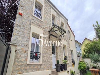 Maison de luxe de 4 chambres en vente à Joinville-le-Pont, Île-de-France