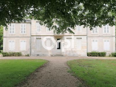 Vente maison 13 pièces 416 m² Saint-Georges-du-Bois (17700)