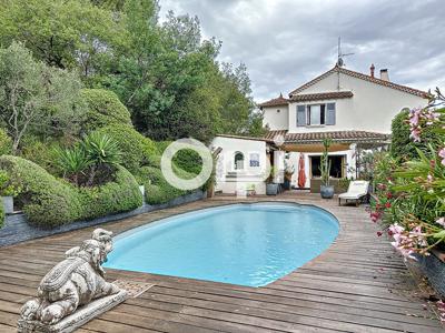 Vente maison 8 pièces 227 m² La Seyne-sur-Mer (83500)
