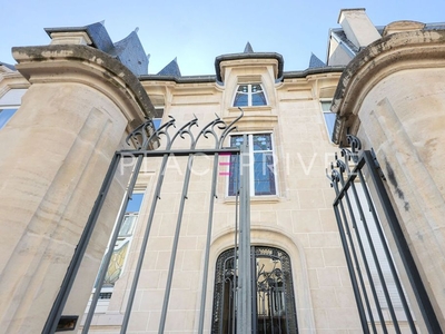 Maison de 9 chambres de luxe en vente à Nancy, France