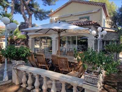 Maison de luxe en vente à Bandol, Provence-Alpes-Côte d'Azur