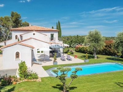 Maison de luxe de 6 chambres en vente à Saint-Paul, Provence-Alpes-Côte d'Azur