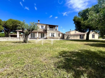 Prestigieuse Maison en vente Lagnes, Provence-Alpes-Côte d'Azur