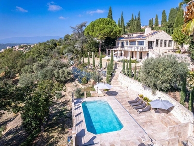 Villa de luxe de 11 pièces en vente Montauroux, Provence-Alpes-Côte d'Azur