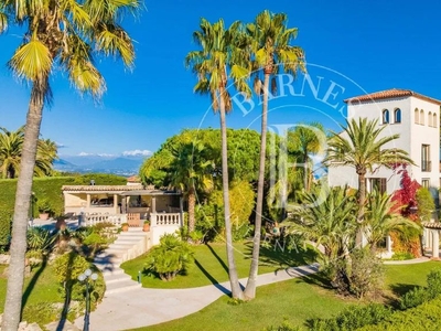 Villa de luxe de 9 pièces en vente Cannes, Provence-Alpes-Côte d'Azur