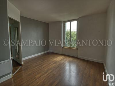 Appartement 3 pièces de 55 m² à Le Malesherbois (45330)