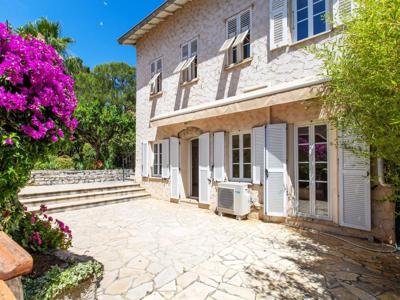 Maison de 4 pièces de luxe en vente à Saint-Jean-Cap-Ferrat, Provence-Alpes-Côte d'Azur