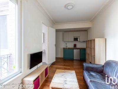 Appartement 2 pièces de 33 m² à Clichy (92110)