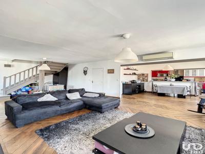 Appartement 3 pièces de 77 m² à Corbeil-Essonnes (91100)
