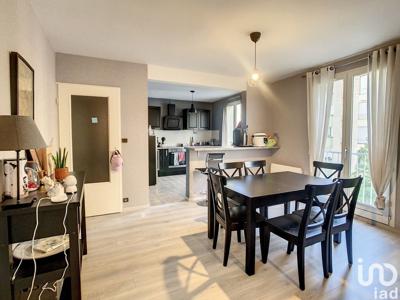 Appartement 4 pièces de 63 m² à Chaumont (52000)