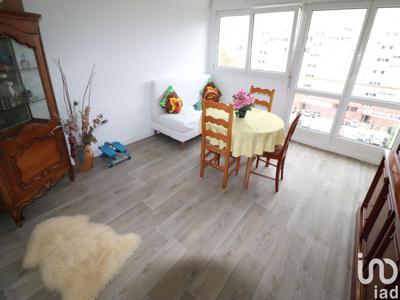 Appartement 4 pièces de 65 m² à Avon (77210)