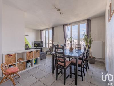 Appartement 4 pièces de 67 m² à Le Pont-de-Claix (38800)