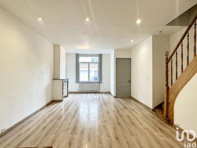 Maison 4 pièces de 87 m² à Lille (59000)