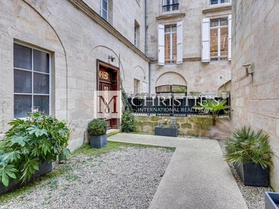 Appartement de 3 chambres de luxe en vente à Bordeaux, France